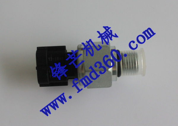 小松传感器小松PC200-8挖掘机低压力传感器7861-9(图1)