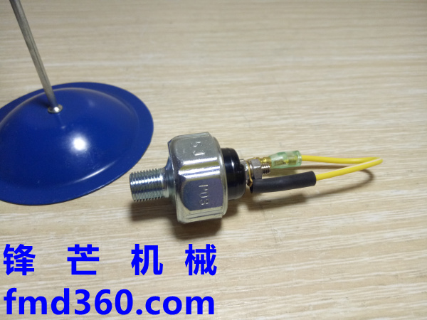 广州锋芒机械日立ZX60挖机4JG1机油压力传感器1-(图1)